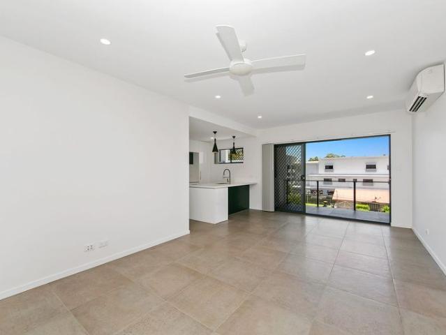 Modern apartment in the heart of Mitchelton