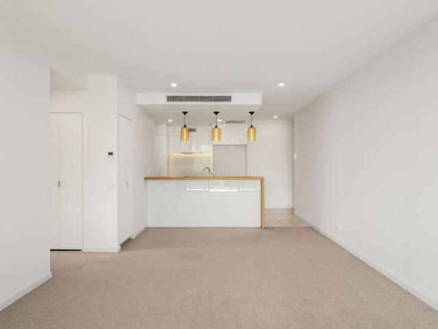 Modern Apartment in the Heart of Spring Hill!