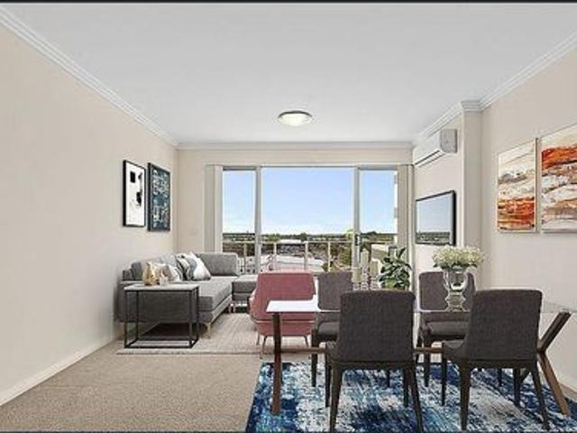MODERN APARTMENT IN THE HEART OF ST MARYS
