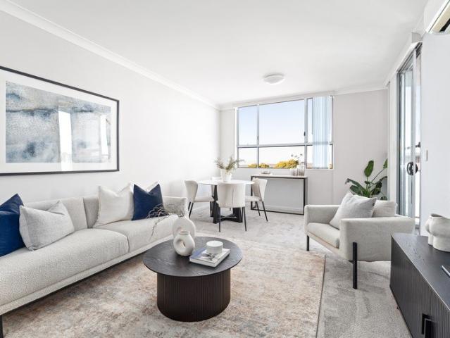 Modern Apartment in Ultra Convenient Location