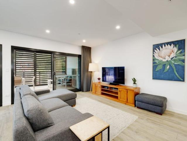 Modern Apartment Indoor Outdoor Living