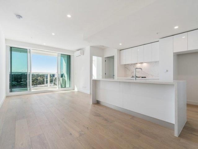 Modern Apartment Living with Exceptional Convenience