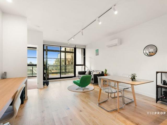 Modern Apartment Living with Resort Style Facilities in the Heart of Doncaster Fully furnished