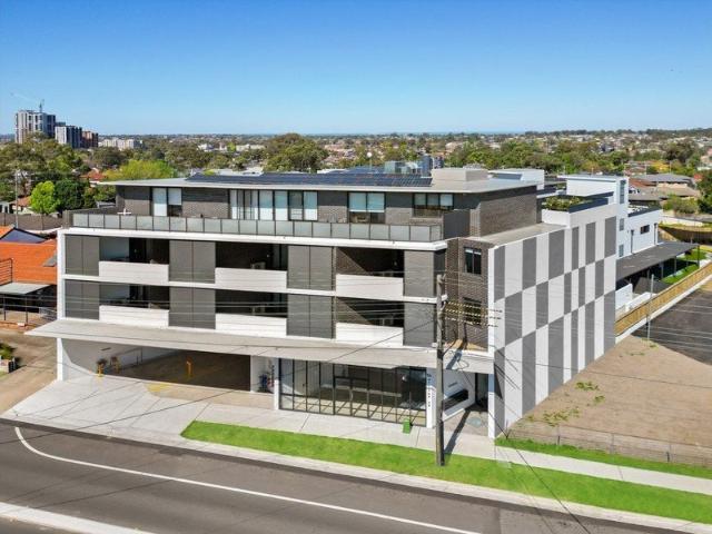 Modern Apartment Living with Stunning Views