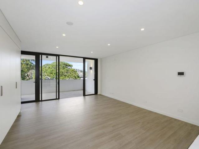 Modern Apartment Living with Water Views in the Heart of Gosford