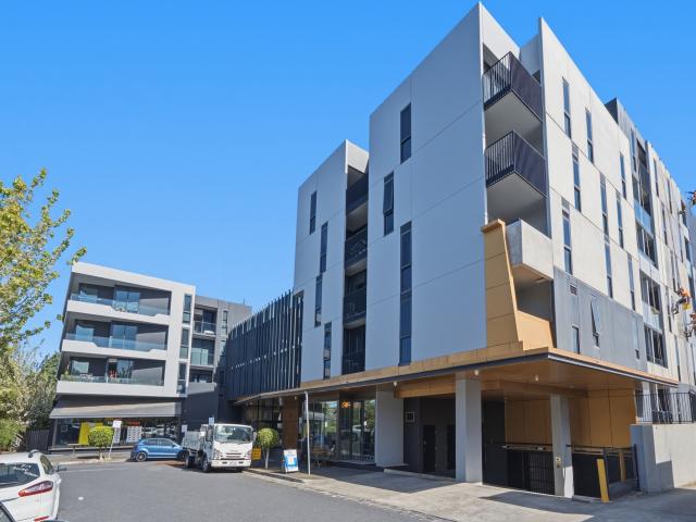 Modern Apartment Living in the Heart of Mitcham