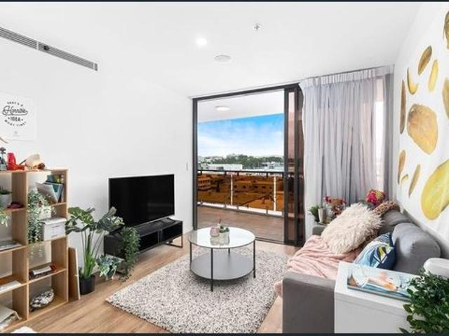 Modern Apartment Living in the Heart of Southport