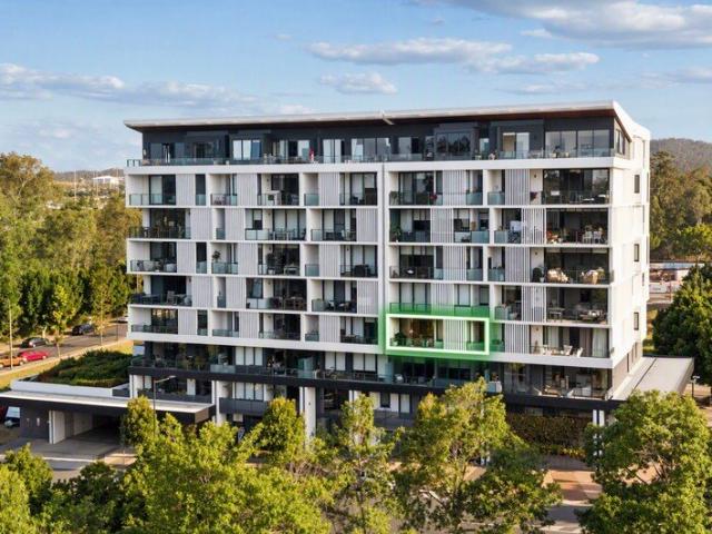 Modern Apartment Living in the Heart of Springfield Central
