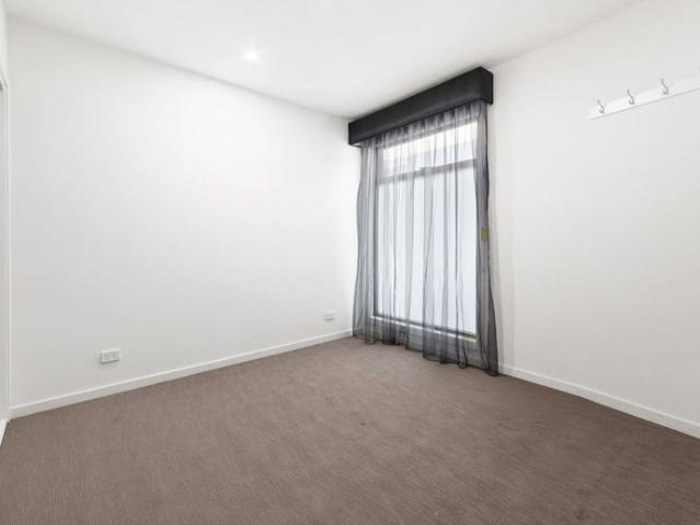 Modern Apartment Living in the Heart of Pascoe Vale