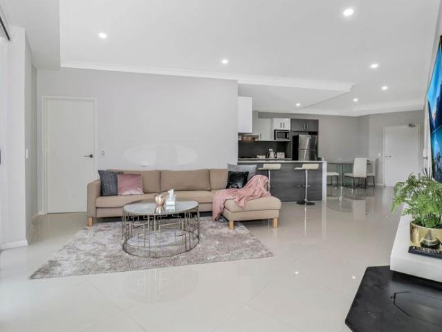Modern Apartment Living in the Heart of Ropes Crossing!
