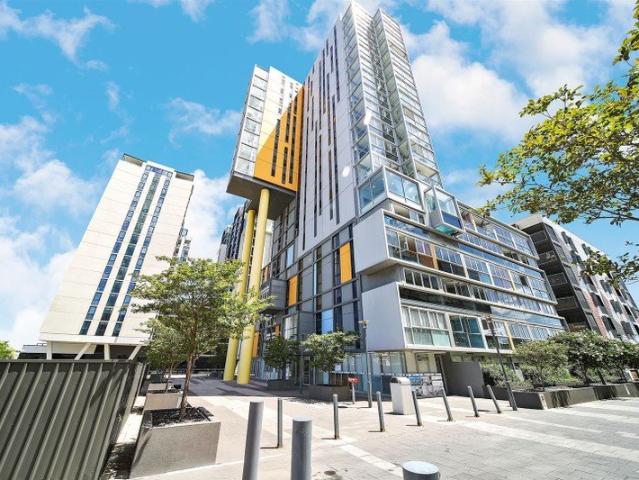 Modern Apartment Living in a Convenient Adelaide CBD Location