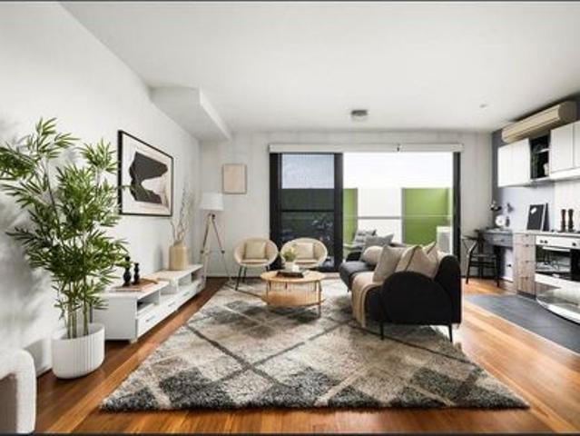 Modern apartment living in a prime Essendon North location