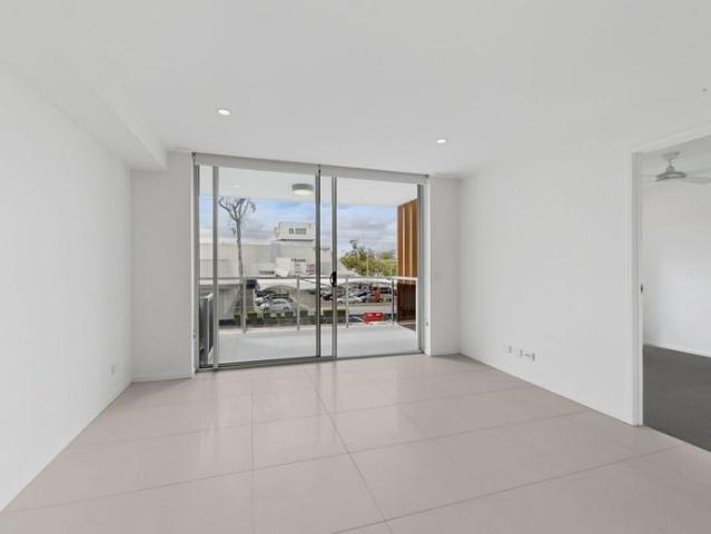 Modern Apartment Living in a Secure Mitchelton Complex