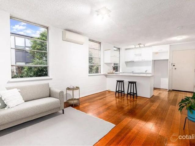 SPACE, LIGHT AND CONVENIENCE IN SCOTCH HILL