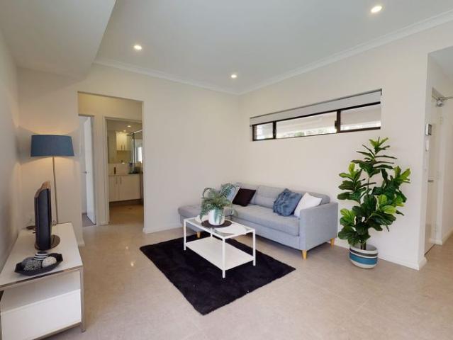 Modern Apartment, Prime Maylands Location