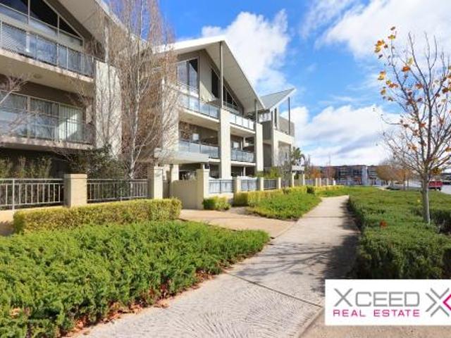 Modern Apartment, Prime Location