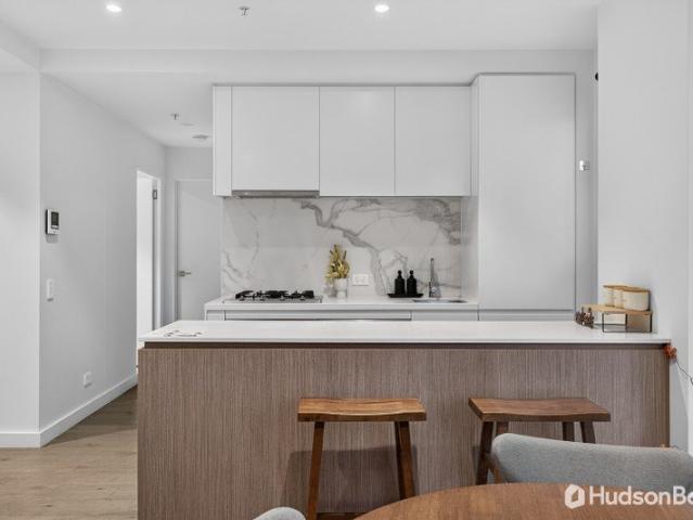 Modern Apartment & Prime Location