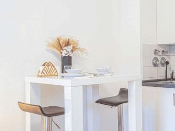 Modern apartment right next to TH Deutz and FH Deutz, Koln Amsterdam Apartments for Rent