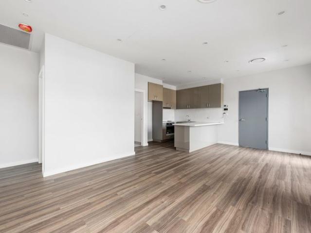 Modern Apartment with Contemporary Finishes