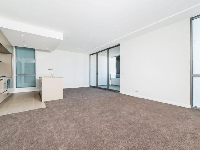 Modern apartment with CBD views in the heart of Burwood