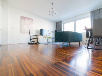 Modern apartment with a lot of space and direct view of the Naschmarkt