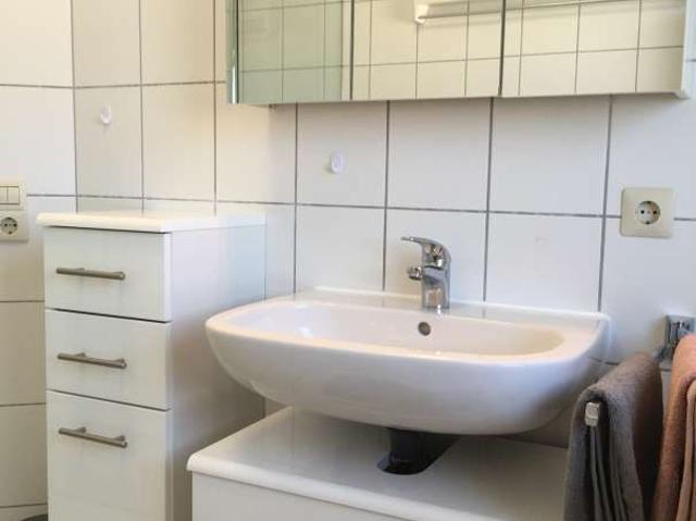 Modern apartment with balcony and carport, Neu Ulm Amsterdam Apartments for Rent