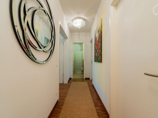 Modern apartment with fantastic facilities near Gendarmenmarkt, Berlin Amsterdam Apartments for Rent