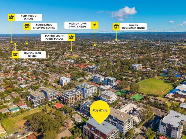 MODERN APARTMENT WITH LIFESTYLE CONVENIENCE!