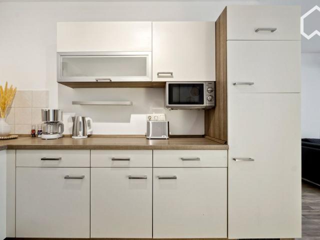Modern apartment with Netflix & home cinema in Dresden, Dresden Amsterdam Apartments for Rent