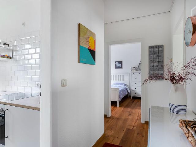 Modern apartment with new bathroom and kitchen, near to Uniklinikum Essen, Essen Amsterdam Apartments for Rent