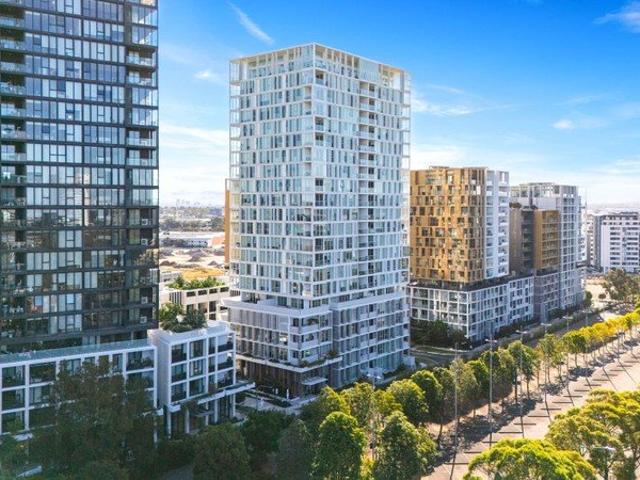 Modern Apartment with Study & Olympic Park Views Investment Ready!