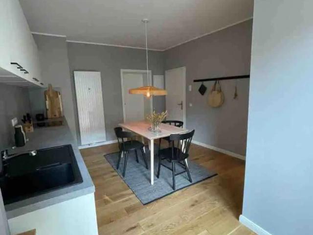 Modern apartment with terrace in Essen Holsterhausen, Essen Amsterdam Apartments for Rent