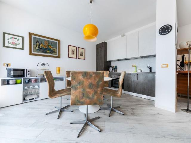 Modern Apartment with Terrace near Bologna Fair, Bologna Amsterdam Apartments for Rent