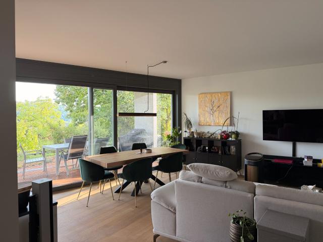 Modern apartment 121m2 3,5rms, fully furnished, panoramic view, central but green