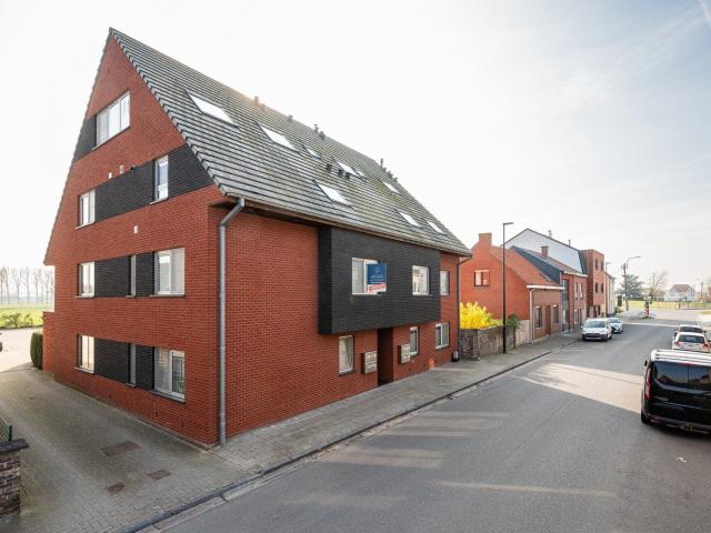 Modern Appartement in het hart van Sint Laureins!
