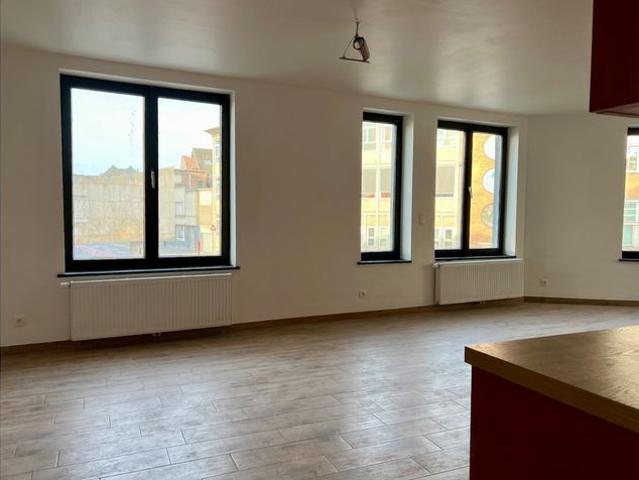 MODERN APPARTEMENT IN VOLLE CENTRUM MET 2 SLPKMRS te AALST