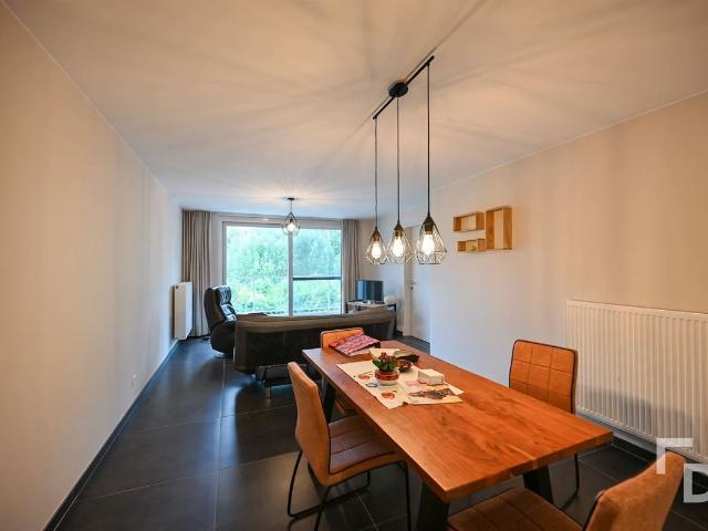 Modern appartement met groot terras en autostaanplaats