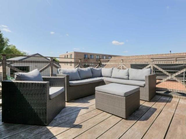 Modern appartement met groot zonneterras