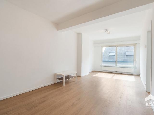 Modern appartement met terras en staanplaats