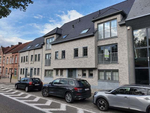 Modern appartement te huur aan de Gentsesteenweg in Eeklo.