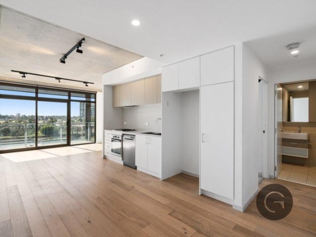 Modern & Appealing Apartment Living In An Excellent Kensington Location