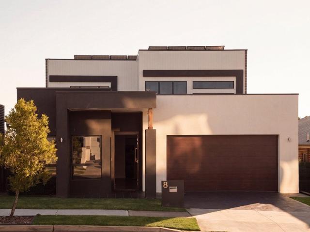 Modern Architectural Gem with Abundant Natural Light and Spacious Design
