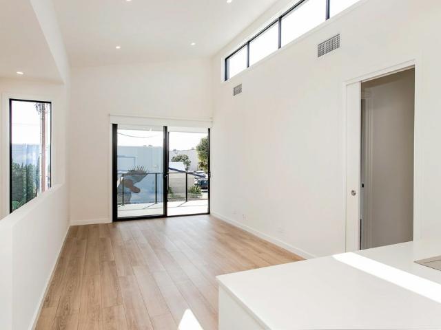 Modern Architecturally Designed Close to Linear Park