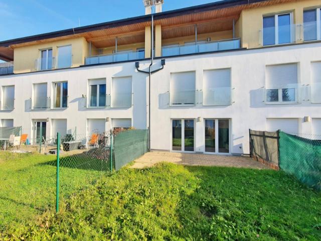 Modern ausgestattete 2 Zimmer Gartenwohnung, Top Lage in Kirchberg