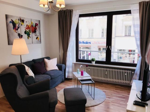 Modern, Awesome loft at Pariser Platz, Munchen Amsterdam Apartments for Rent