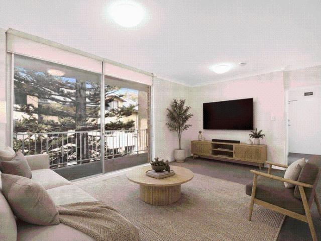 Modern Bondi Apartment with Sunny Balcony & Parking