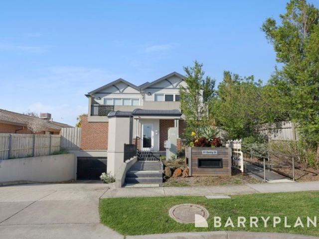 Modern Bayside Living in Heart of Mordialloc!