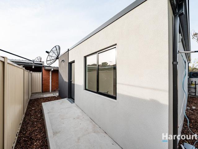 Modern Comfort in a Quiet Rear Setting!