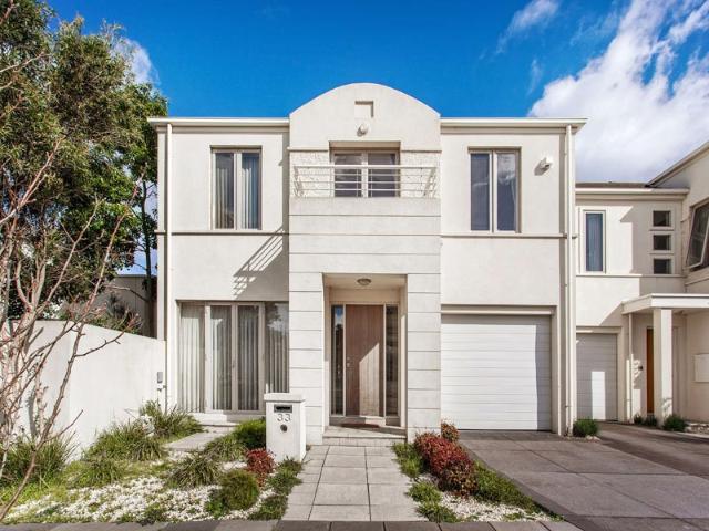 Modern Beacon Cove Lifestyle