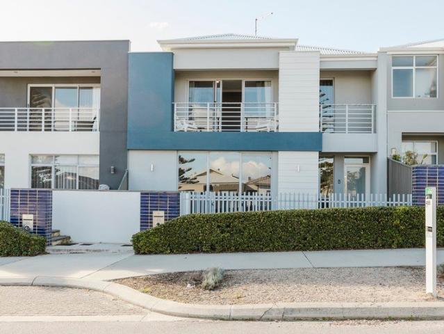 Modern Beach side Townhouse